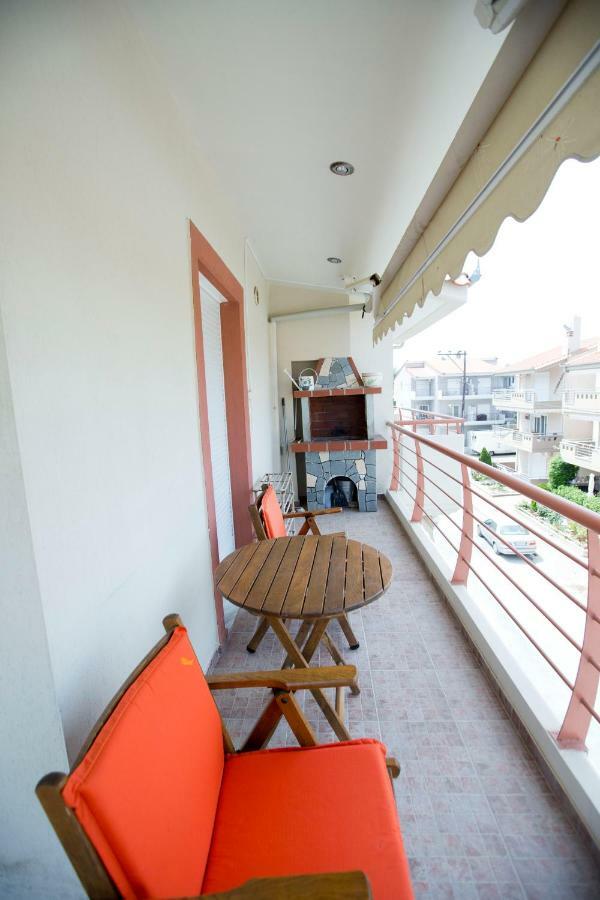 Elena Luxury Apartment Keramotí Esterno foto