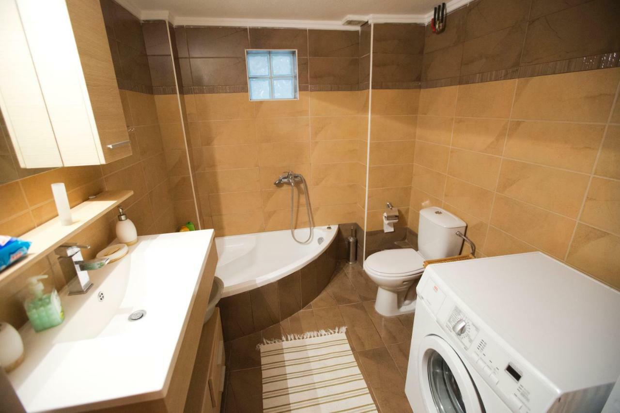 Elena Luxury Apartment Keramotí Esterno foto